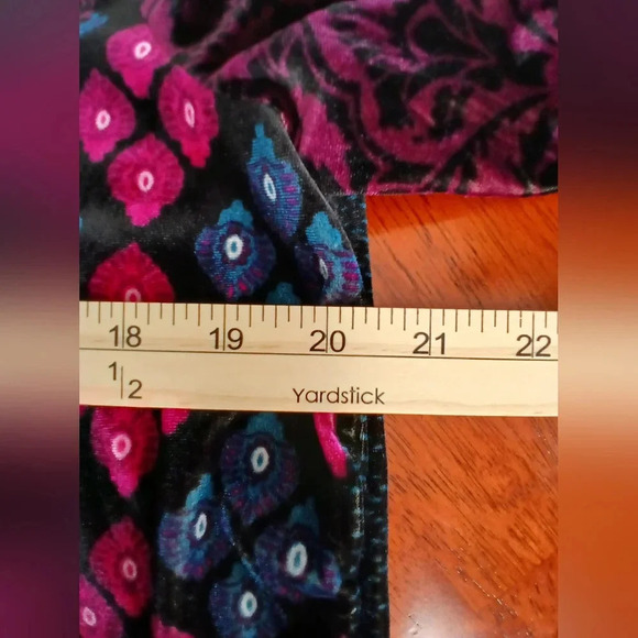 Chico's Velvet Jeweltone Top size Medium Witchy Goth Fall Holidays - Picture 7 of 8